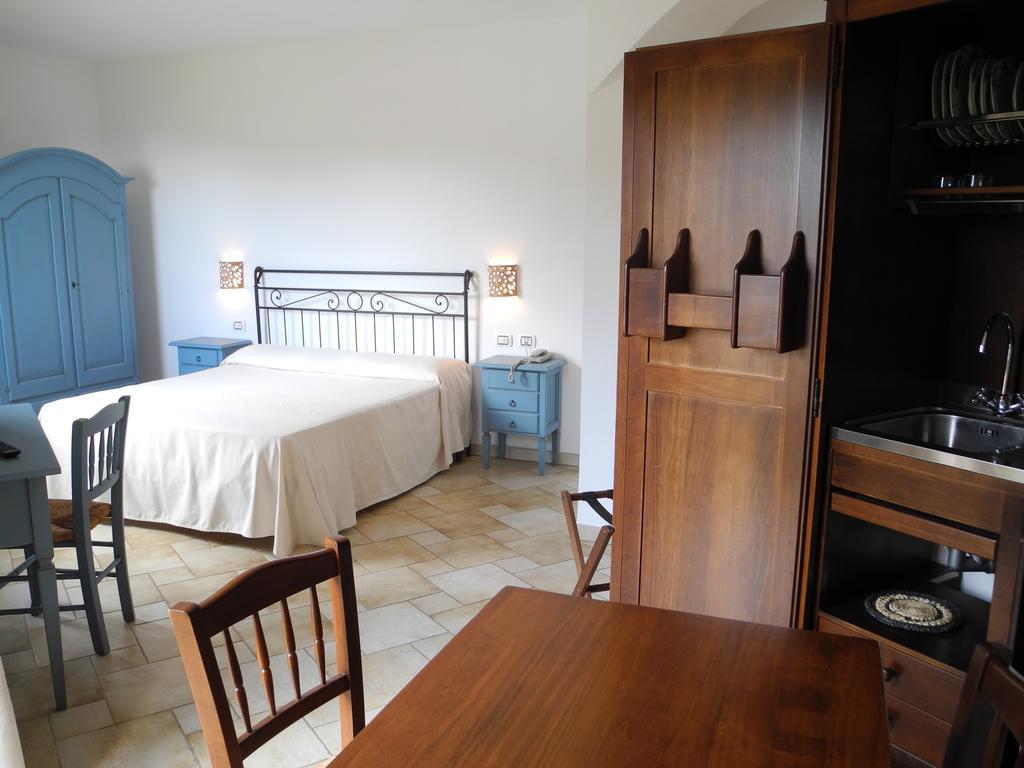 Hotel San Pantaleo Szoba fotó