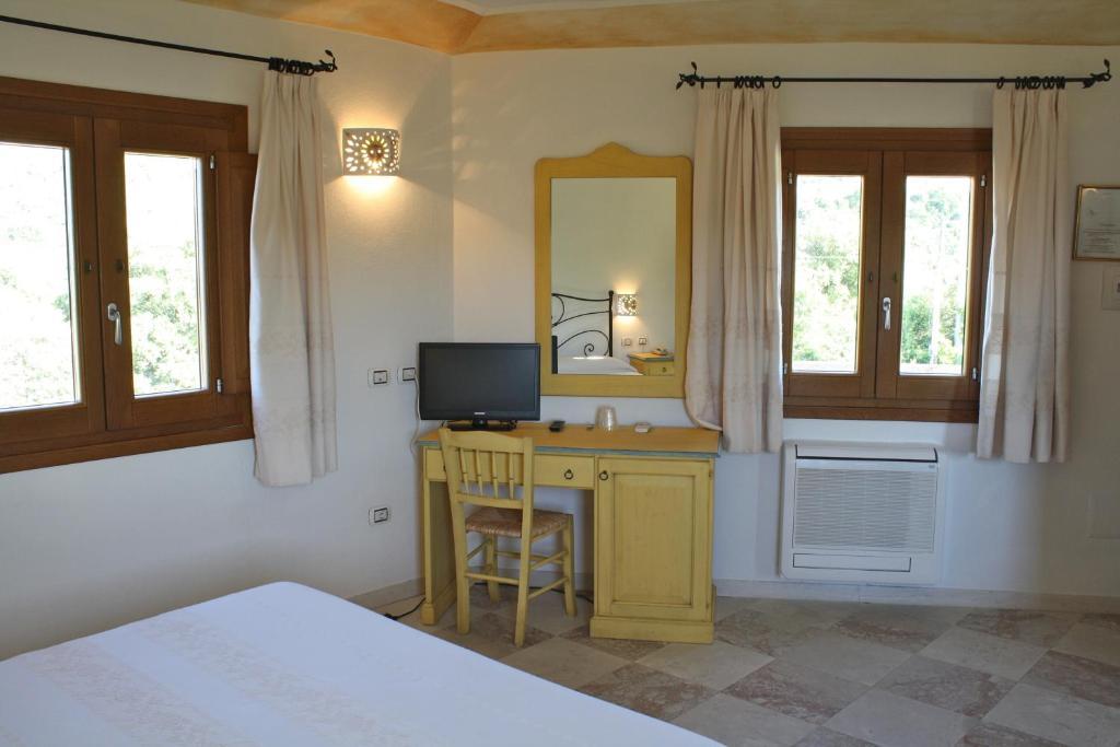 Hotel San Pantaleo Szoba fotó