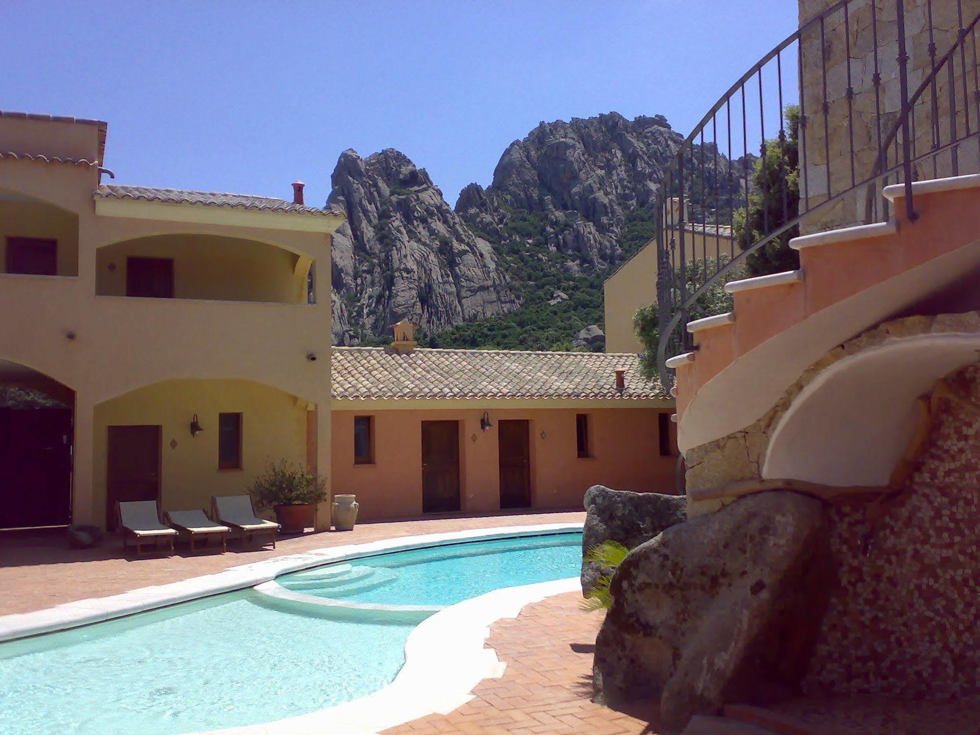 Hotel San Pantaleo Kültér fotó