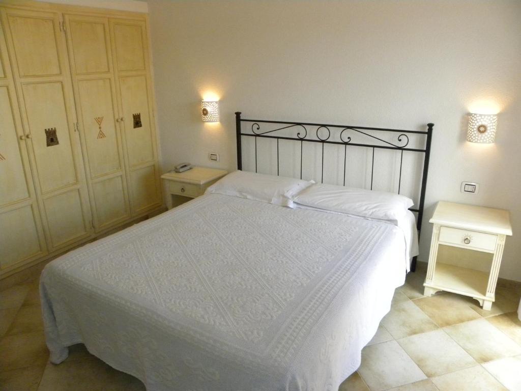 Hotel San Pantaleo Szoba fotó